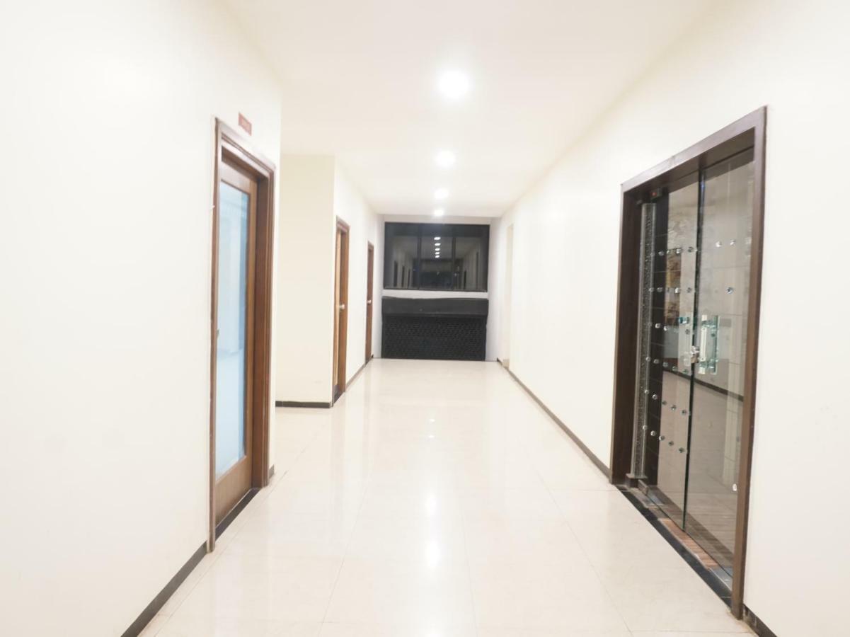 Palette Four Seasons Recreation Resort Jalgaon Exterior photo