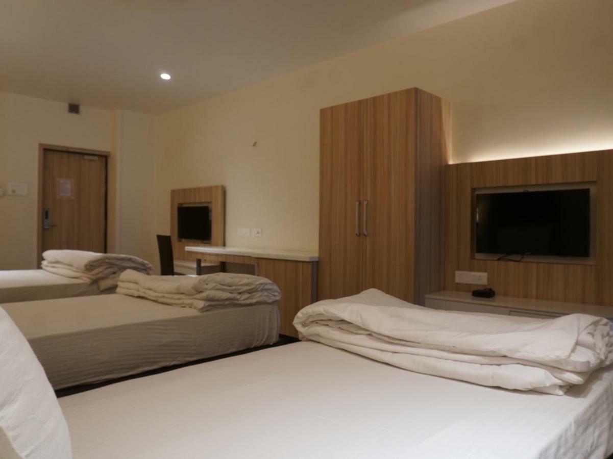 Palette Four Seasons Recreation Resort Jalgaon Exterior photo