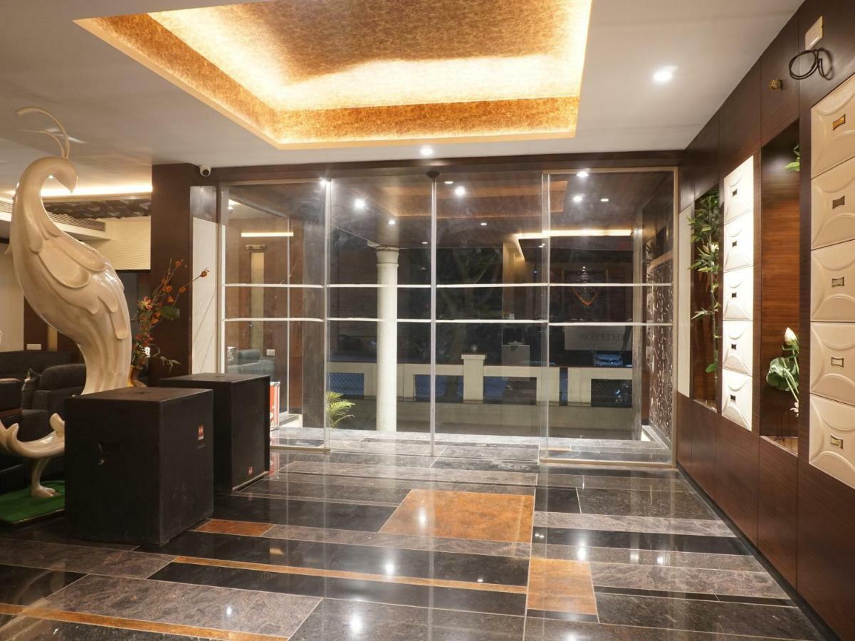 Palette Four Seasons Recreation Resort Jalgaon Exterior photo